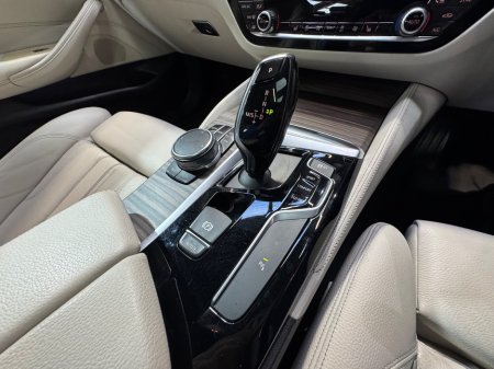 2018 BMW 5-Series - photo 18