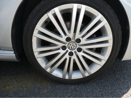 2015 Volkswagen Polo - photo 24
