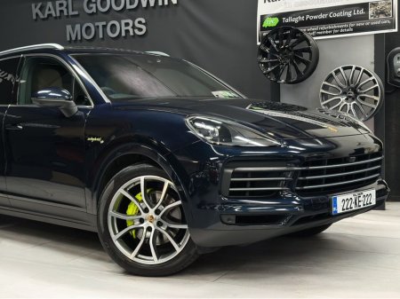 2022 Porsche Cayenne - photo 2