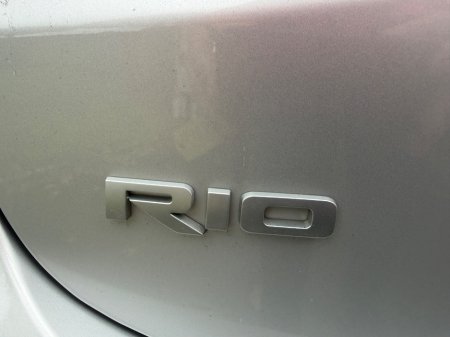 2021 Kia Rio - photo 8