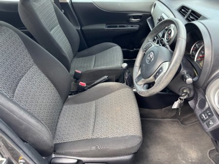 2014 Toyota Yaris - photo 7