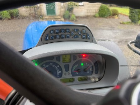 2011 New Holland T7040 - photo 19