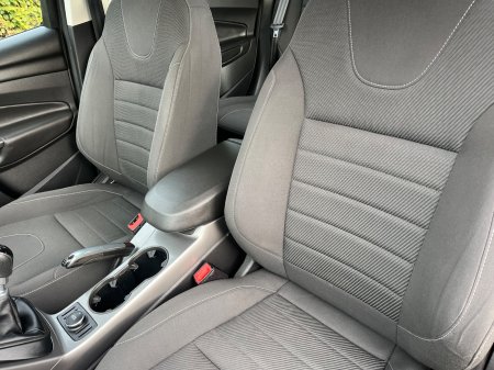 2014 Ford Kuga - photo 25