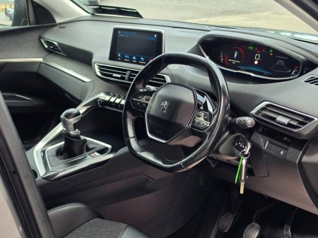 2018 Peugeot 5008 - photo 20