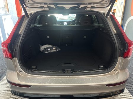 2025 Volvo V60 - photo 7
