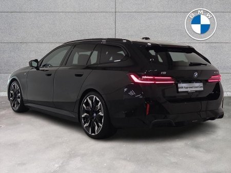 2025 BMW i5 - photo 2