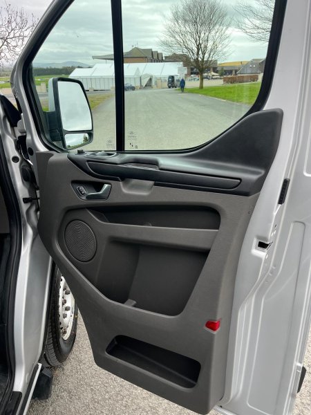 2022 Ford Transit Custom - photo 17