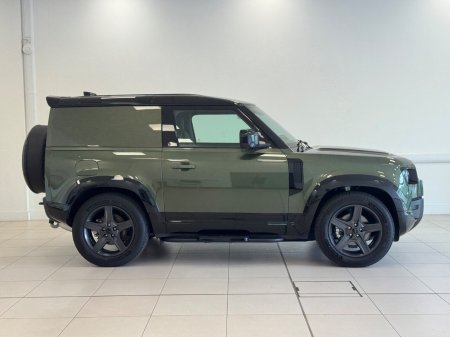 2026 Land Rover Defender - photo 3