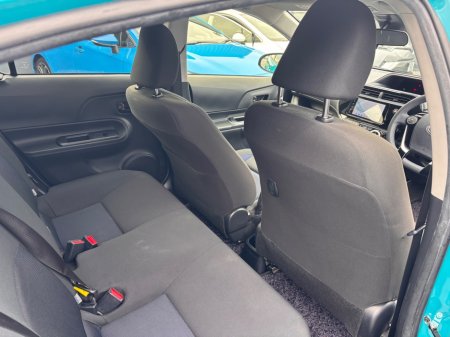 2017 Toyota Aqua - photo 7