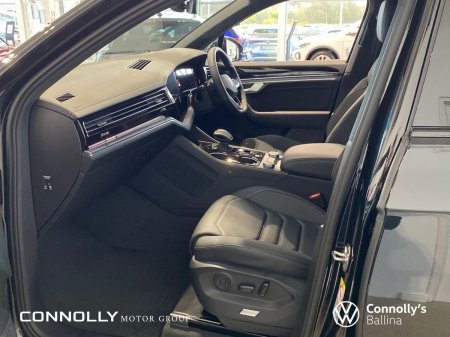 2026 Volkswagen Touareg - photo 5