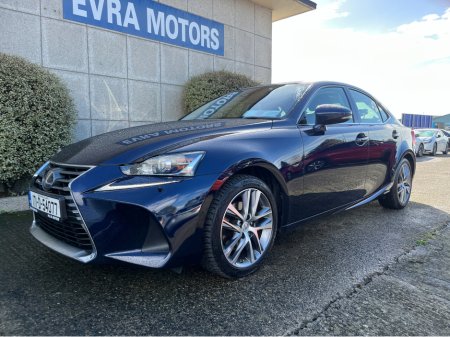 2017 Lexus IS - photo 5