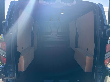 2025 Ford Transit Custom - photo 4