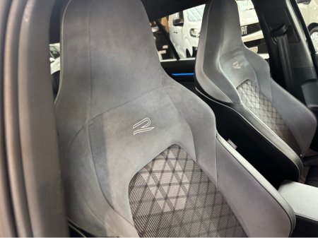 2024 Volkswagen Golf - photo 14