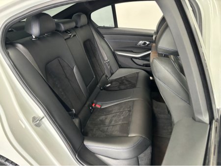 2021 BMW 3-Series - photo 10