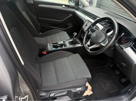 2021 Volkswagen Passat - photo 6