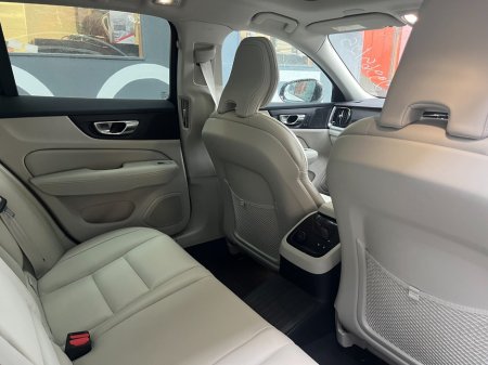2025 Volvo V60 - photo 16