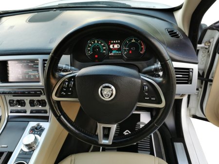 2011 Jaguar XF - photo 20