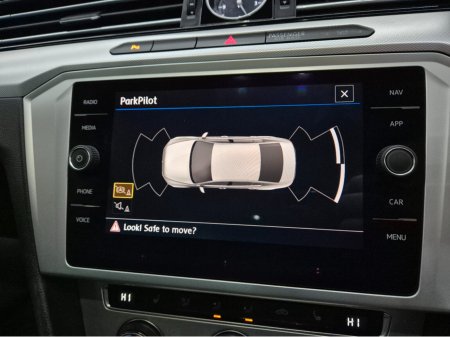 2019 Volkswagen Passat - photo 13