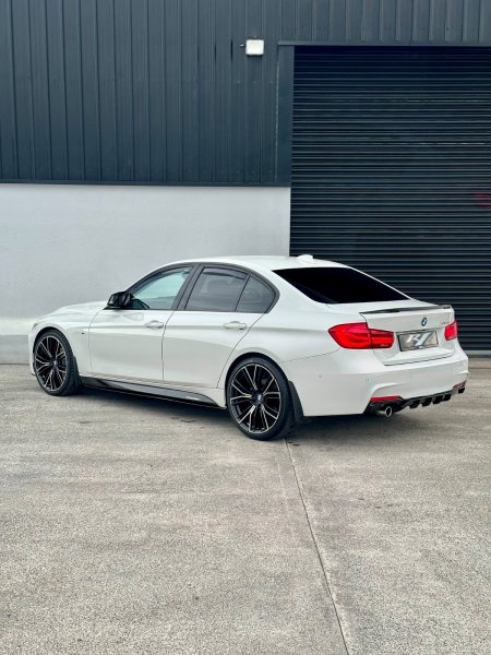 2017 BMW 3-Series - photo 11