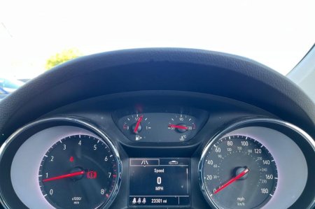 2018 Vauxhall Astra - photo 13