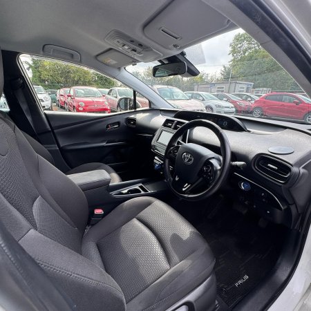 2020 Toyota Prius - photo 15