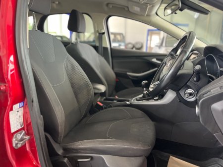 2015 Ford Focus - photo 12