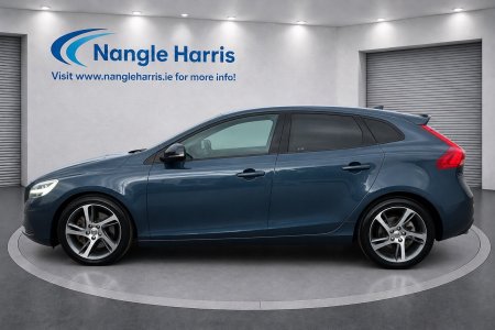 2019 Volvo V40 - photo 2