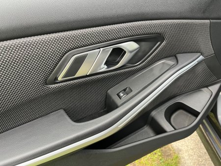 2022 BMW 3-Series - photo 27