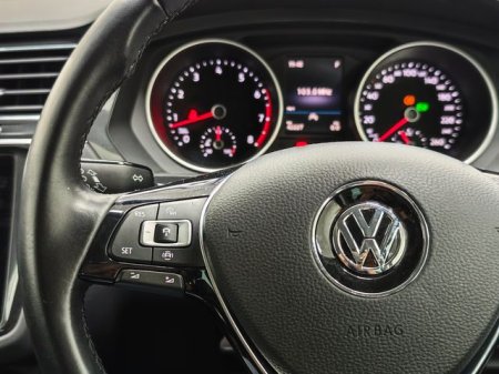 2020 Volkswagen Tiguan - photo 25