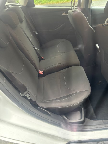 2017 Ford Focus - photo 14