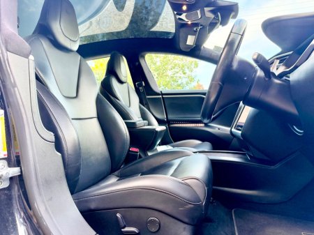 2018 Tesla Model S - photo 18