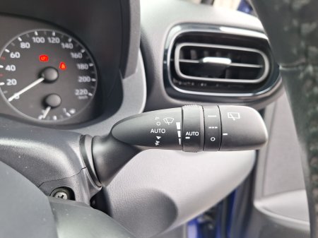2023 Toyota Yaris - photo 26