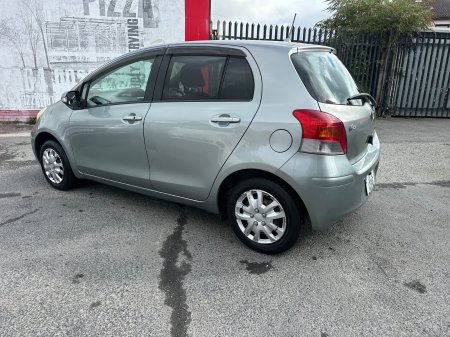 2007 Toyota Vitz - photo 14