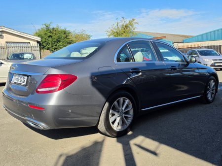2017 Mercedes-Benz E-Class - photo 5