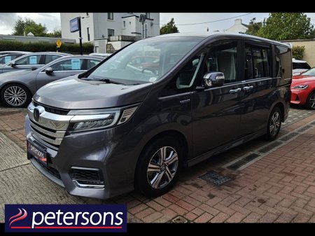 2017 Honda Stepwagon - photo 4