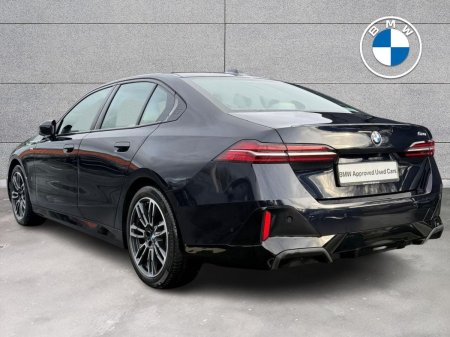 2024 BMW 5-Series - photo 2