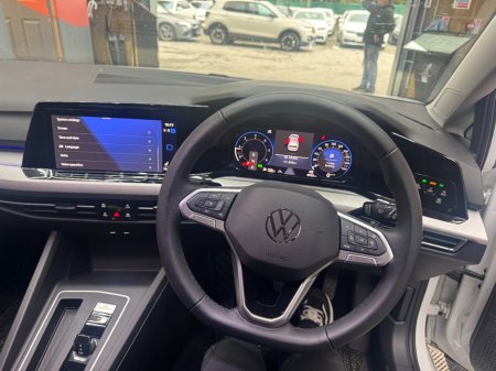 2024 Volkswagen Golf - photo 13