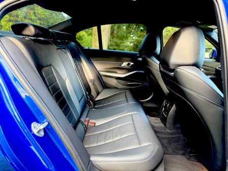 2022 BMW 3-Series - photo 20