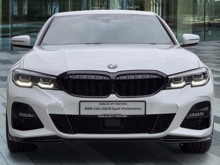 2021 BMW 3-Series - photo 2