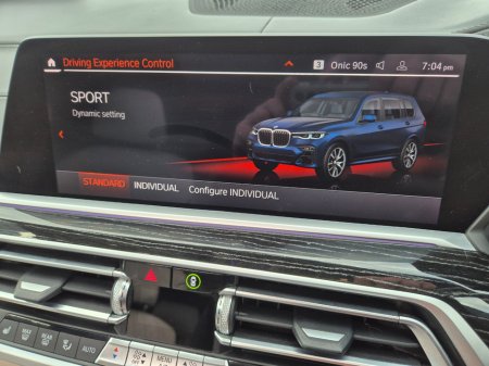 2021 BMW X7 - photo 23