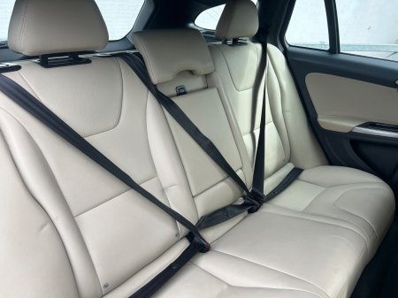 2018 Volvo V60 - photo 15