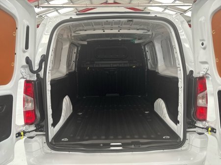 2026 Toyota Proace City - photo 10