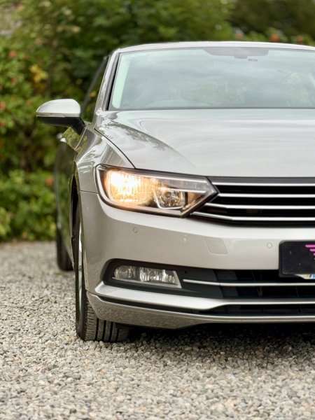 2015 Volkswagen Passat - photo 5