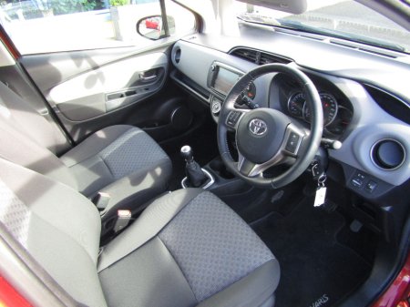 2015 Toyota Yaris - photo 9