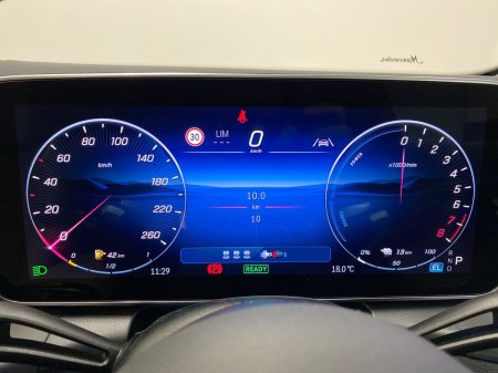 2026 Mercedes-Benz GLC - photo 8