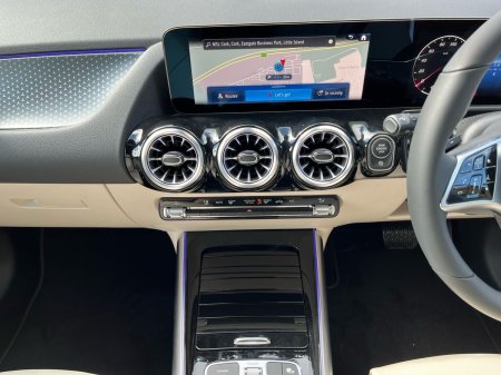2026 Mercedes-Benz GLA - photo 11