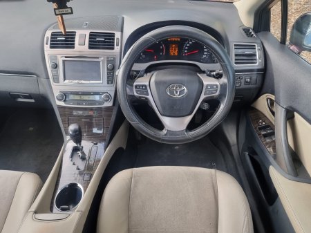 2012 Toyota Avensis - photo 17