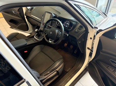 2019 Renault Grand Scenic - photo 17