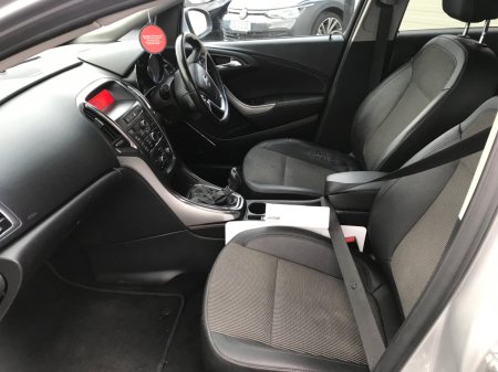 2011 Opel Astra - photo 19