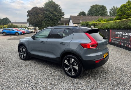 2021 Volvo XC40 - photo 2